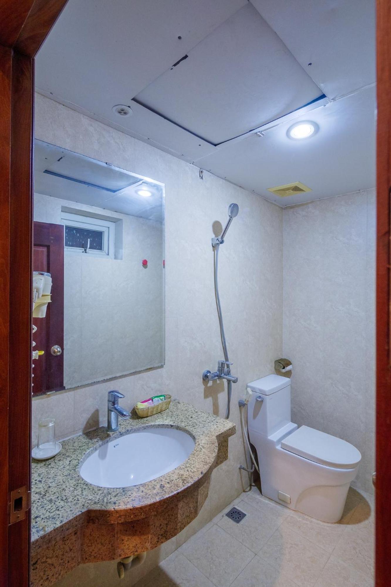 Ngan Ha Hotel Long Bien 하노이 외부 사진