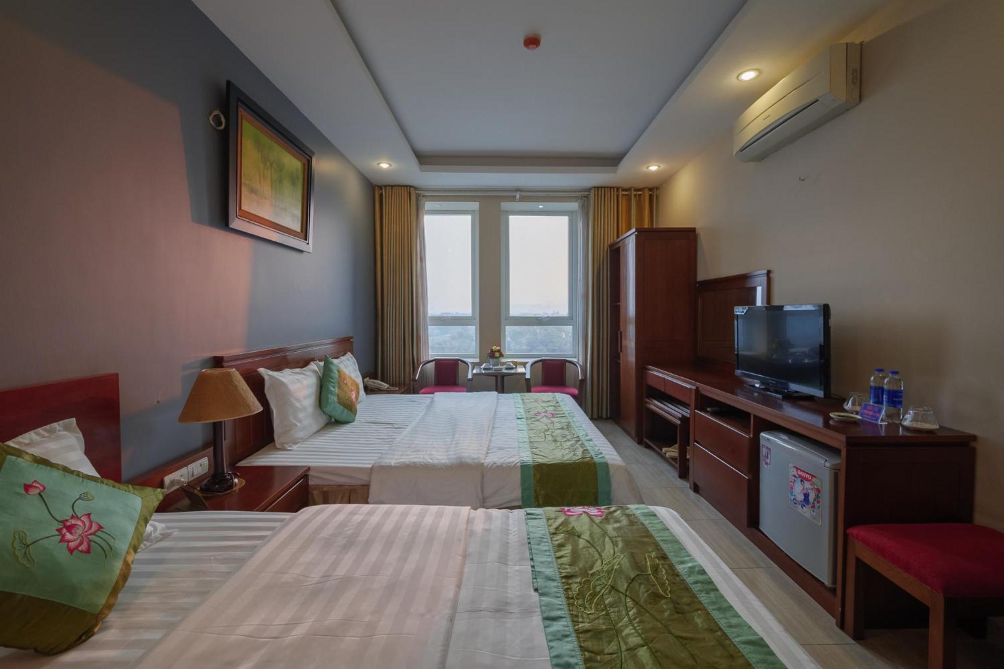 Ngan Ha Hotel Long Bien 하노이 외부 사진