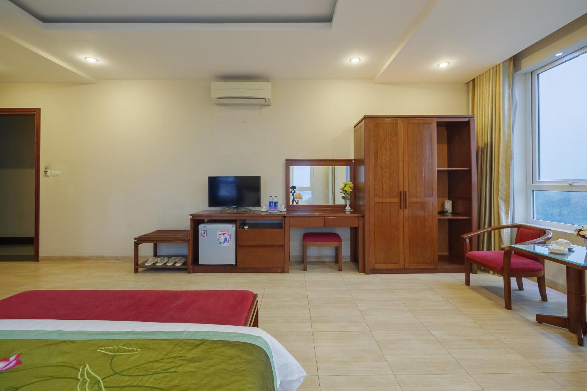 Ngan Ha Hotel Long Bien 하노이 외부 사진